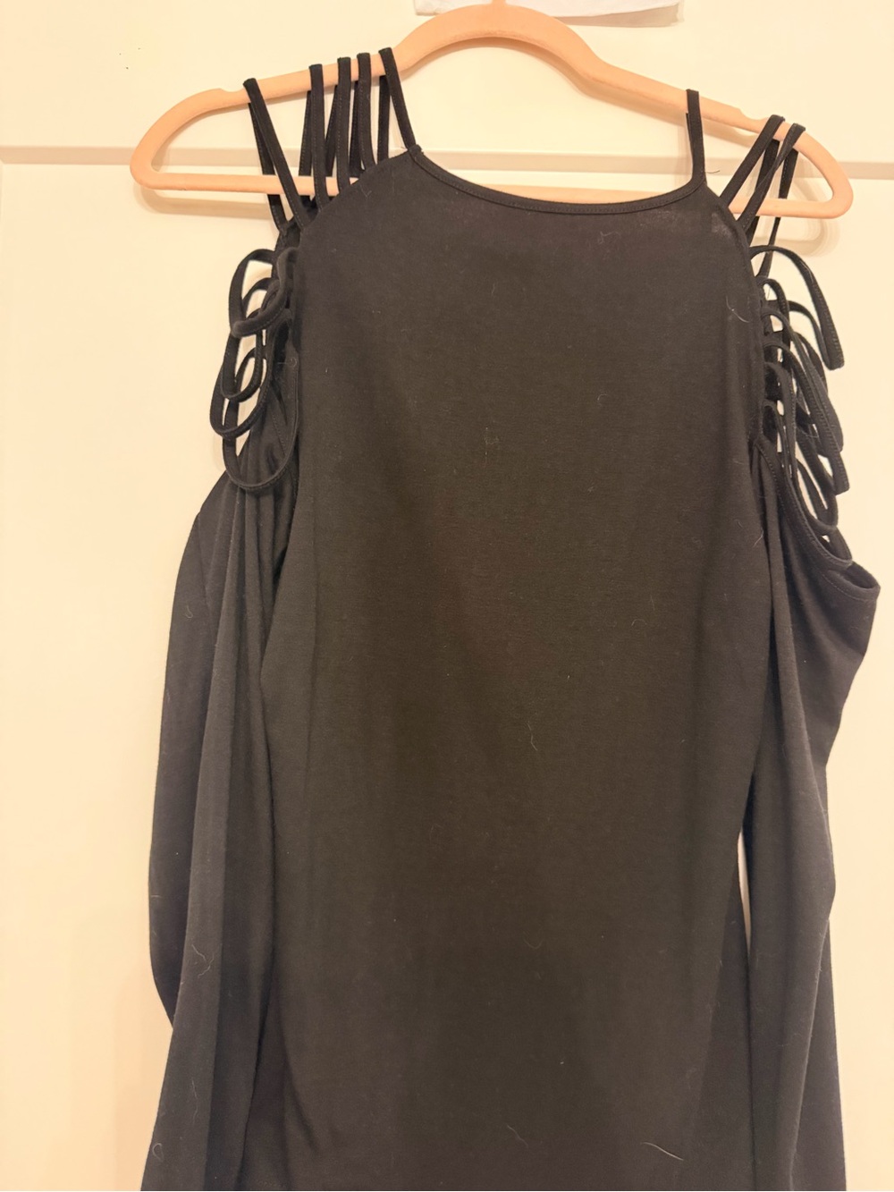 Source Unknown Black Cold-Shoulder Tunic with Strappy Shoulders